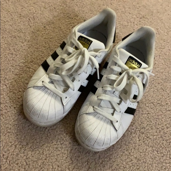 Adidas Original Superstar (men’s 7/woman’s 8) - Picture 3 of 9